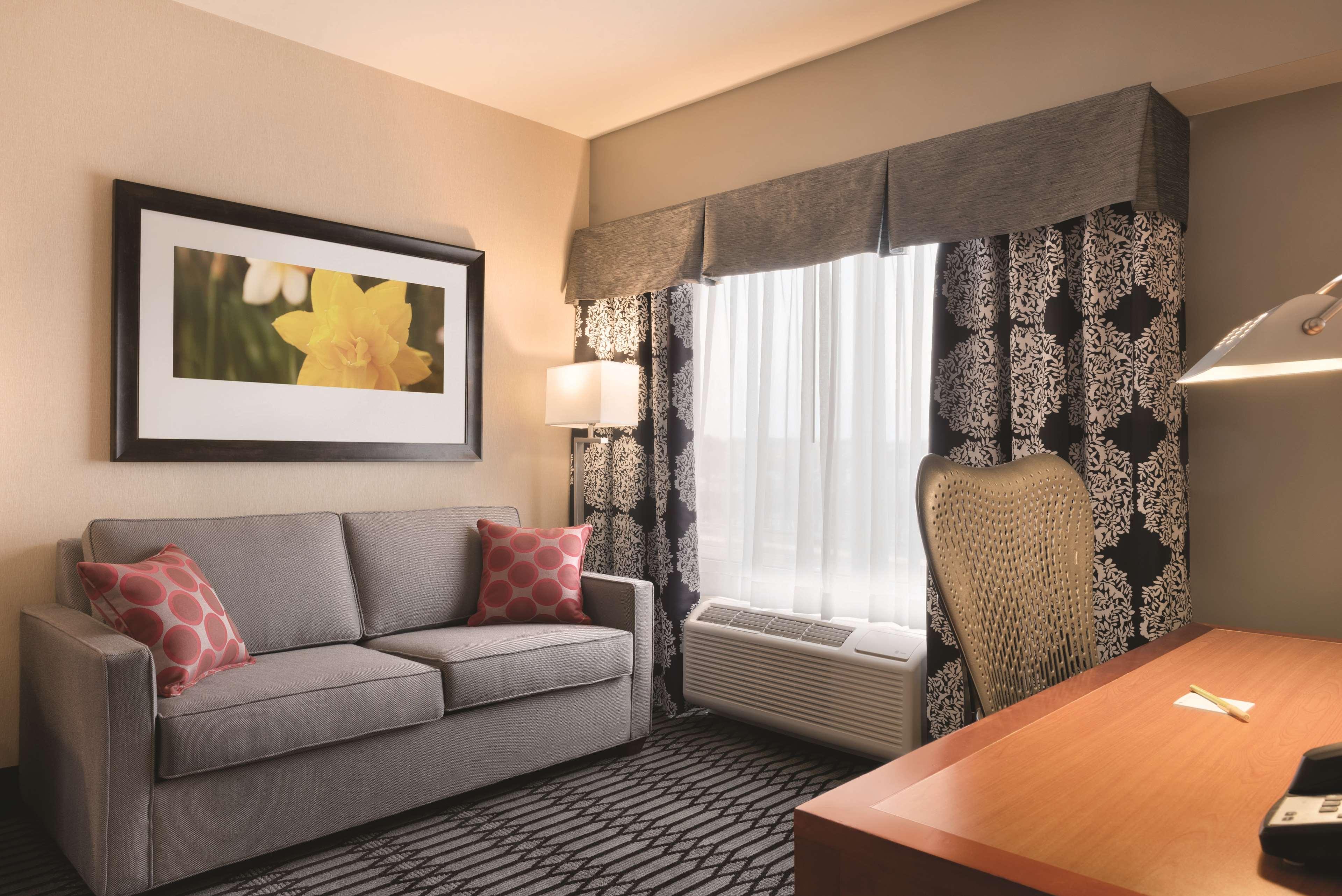 Hilton Garden Inn Akron-Canton Airport North Canton Exteriér fotografie