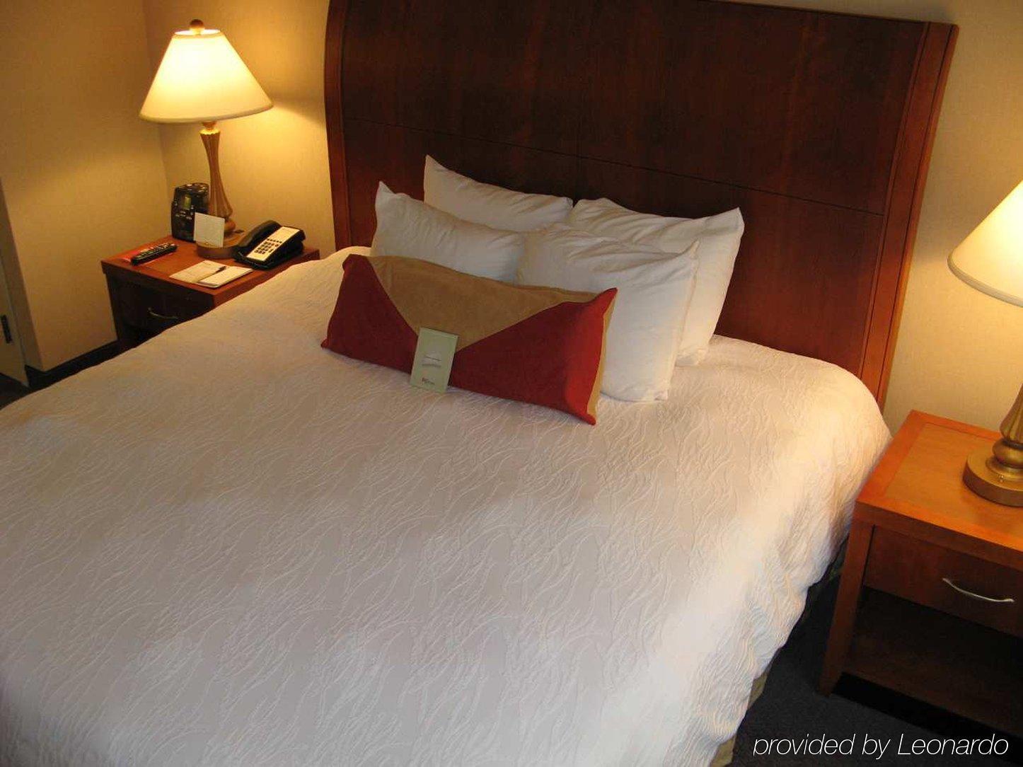 Hilton Garden Inn Akron-Canton Airport North Canton Pokoj fotografie