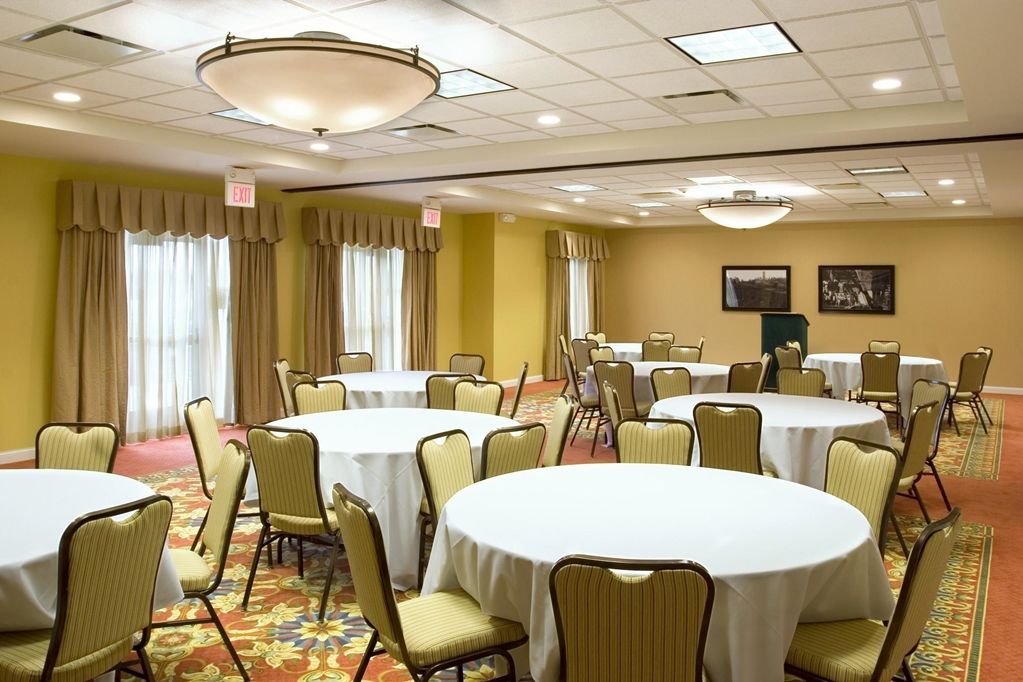 Hilton Garden Inn Akron-Canton Airport North Canton Zařízení fotografie